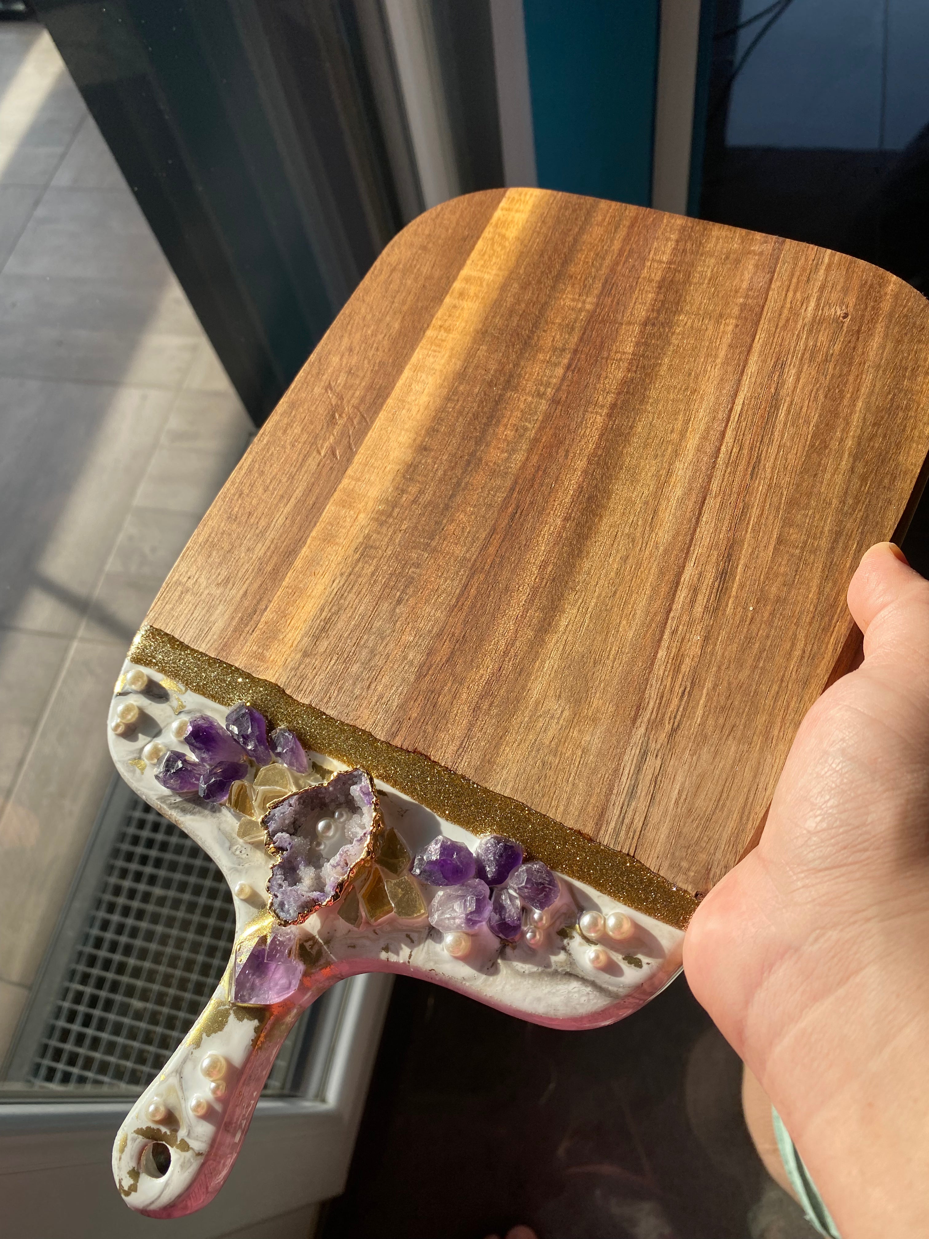 Small amethyst cheeseboard