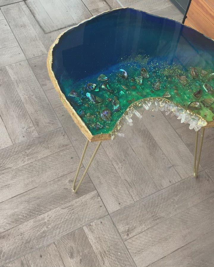 OCEAN AND GEODE INSPIRED TABLE