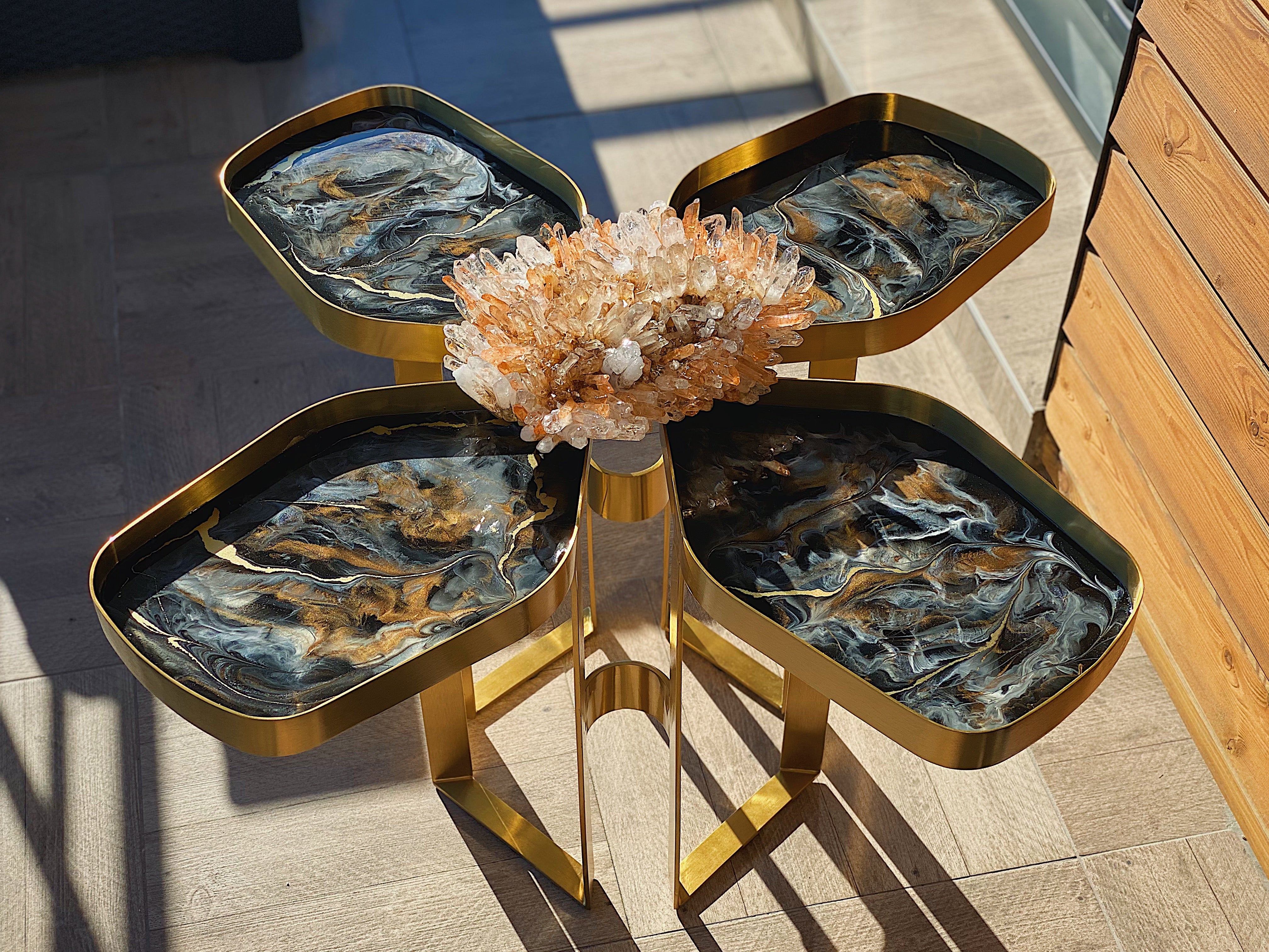 Flower marble and geode table