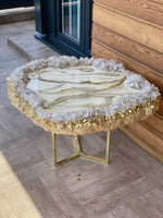 Load image into Gallery viewer, White marble and geode inspired table
