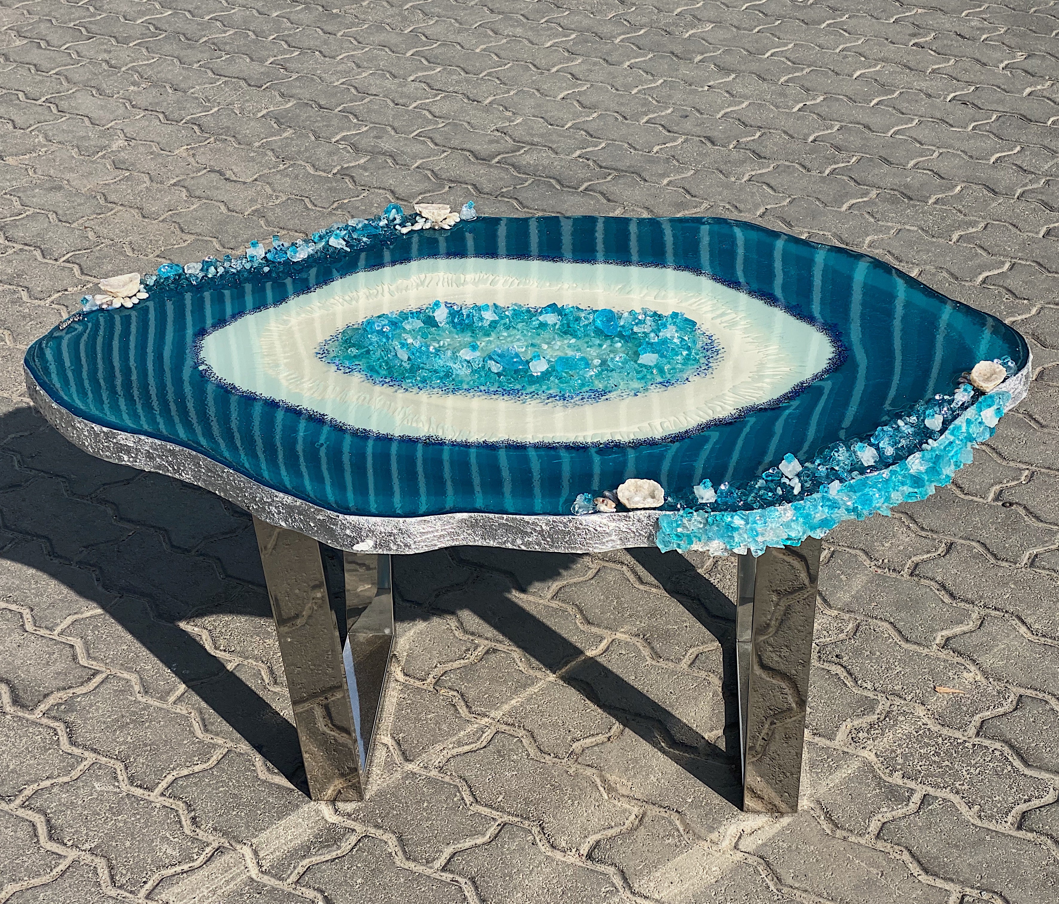 Aqua table