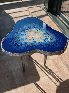 BLUE GEODE TABLE